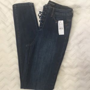 High waisted jeans